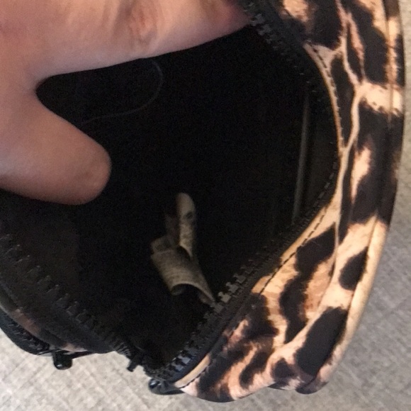 Leopard Print Crossbody Bag - Picture 8 of 12